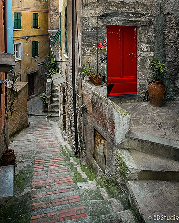 Red Door, Vernazza